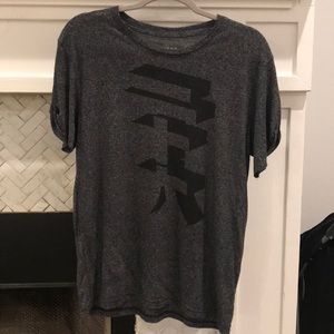 United XXVI men’s graphic tee